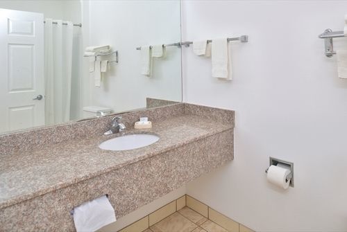 La Bonita Inn&suites - Motel